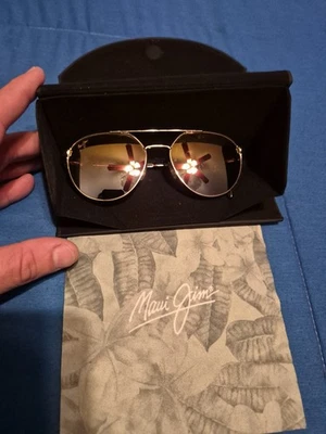 Ray Ban Maui Jim Waterfront Hecho en Italia MJ830-16 Foto 1 de 4