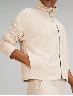 Chaqueta para mujer Lululemon ondulada cremallera completa blanca ópalo talla 8 nueva sin etiquetas Foto 1 de 4