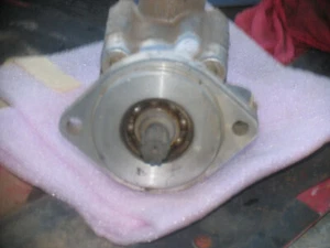LUK VT73 Power Steering Pump Semi Truck - Picture 1 of 4