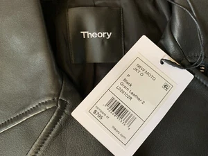 GIACCA CAPPOTTO ALLA MODA NUOVA CON ETICHETTE $795 THEORY *NUOVA MOTO JKT O* GRANA in pelle di agnello taglia P - Foto 1 di 11