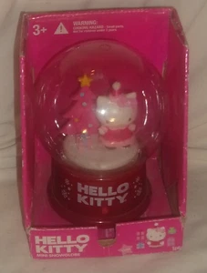 MINI GLOBO DE NIEVE HELLO KITTY NAVIDAD NUEVO EN PAQUETE USADO - Imagen 1 de 4
