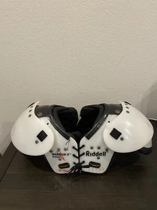 Riddell warrior 2 shoulder pads W-100 Chest 30-32 - Picture 1 of 11