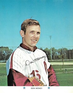 1971 ARCO  Don Money  PHILADELPHIA PHILLIES  UNSIGNED  8 x 10  PHOTO CARD #2