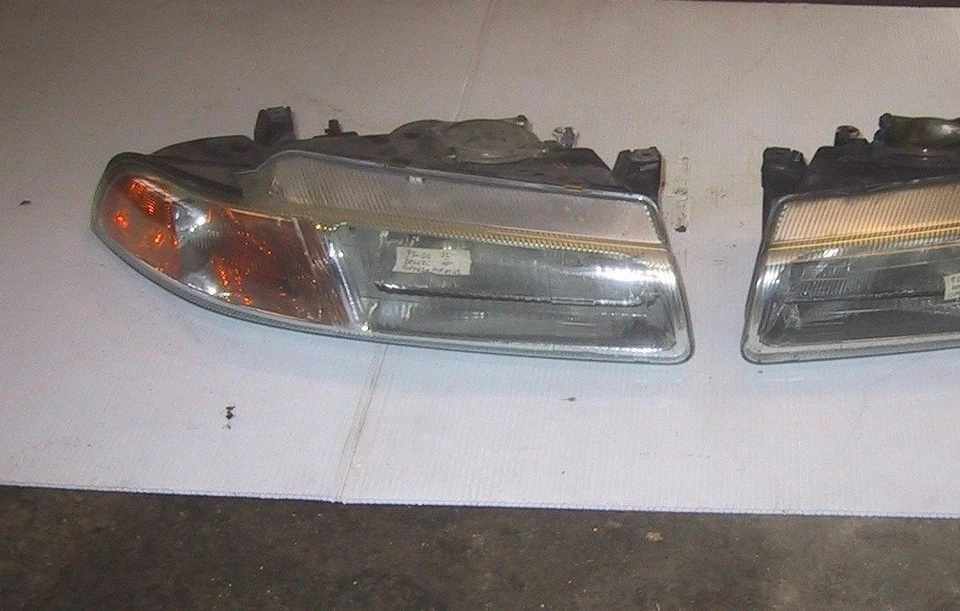 FARO DERECHO CHRYSLER BREEZE CIRRUS STRATUS 1995 96 97 98 99 2000  Foto 1 de 1