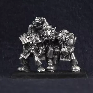 Space Ork Minderz Holding Reluctant Weirdboy Rogue Trader Metal Citadel L489 - Picture 1 of 1