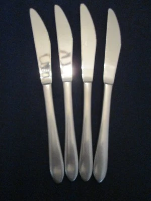 ¡JUEGO 4 CUCHILLOS DE CENA! SILUETA VINTAGE inoxidable: patrón SST4: ENCANTADOR Foto 1 de 4