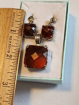 Conjunto de pingentes com brincos Silvertone cor âmbar novo em folha - Imagem 1 de 4