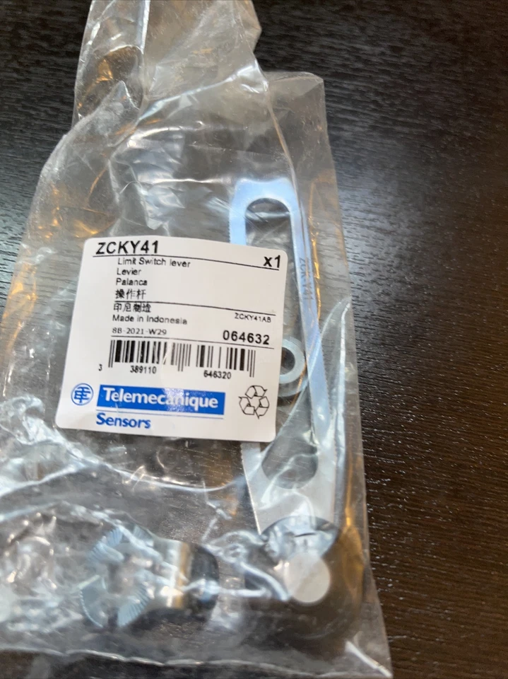 ZCKY41 INTERRUPTOR LÍMITE PALANCA SCHNIDER/Telemecanique Foto 1 de 1