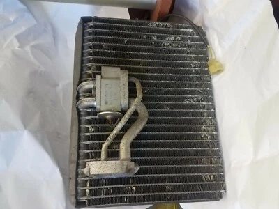  Núcleo evaporador delantero genuino Toyota (se adapta a: Toyota Previa) Foto 1 de 4