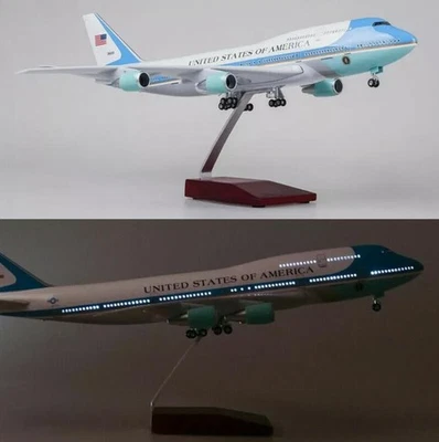 Modelo de avião 1/150 resina US Air Force One B747 Boeing747 com luzes de engrenagens e suporte - Imagem 1 de 4