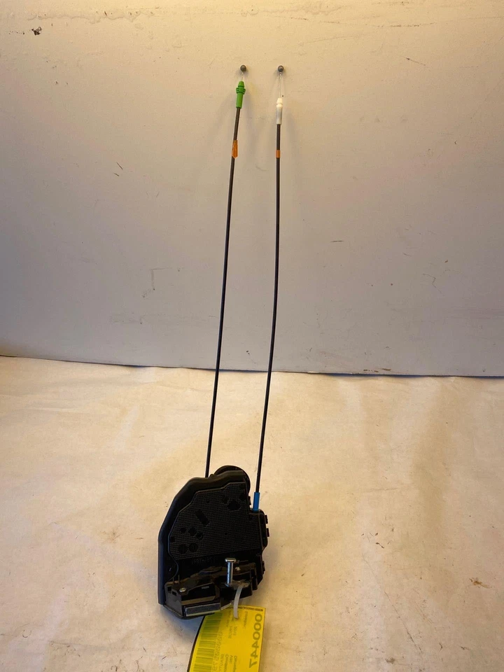 Toyota Prius C 2012-2017 conjunto de pestillo de cerradura de puerta trasera lado derecho del pasajero derecho derecho derecho derecho Foto 1 de 4