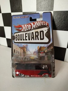 Hot Wheels Real Riders Boulevard 1985 Chevy Astro Van-Free Shipping - Picture 1 of 3