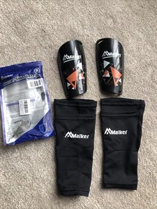 NEW : MALKER SOCCER SHIN GUARDS SIZE S BLACK MIX WITH SLEEVES - Picture 1 of 12