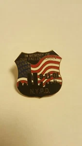 N.Y.P.D 9-11-01 In Memory Of Our Fallen Heroes Pin - Picture 1 of 3