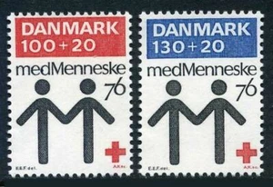 Dänemark B53-B54, postfrisch. Michel 611-614. Dänisches Rotes Kreuz 100 Jahre, 1976. - Bild 1 von 1
