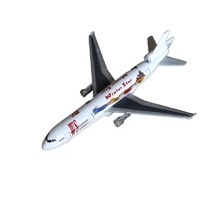 Flugzeug WS Airways Druckguss - Winterstern - Pull back & Go mit Notfalltüren - Bild 1 von 9