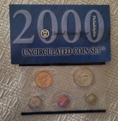 2000 Philadelphia mint Uncirculated coin set (First of the Century) - Image 1 of 2