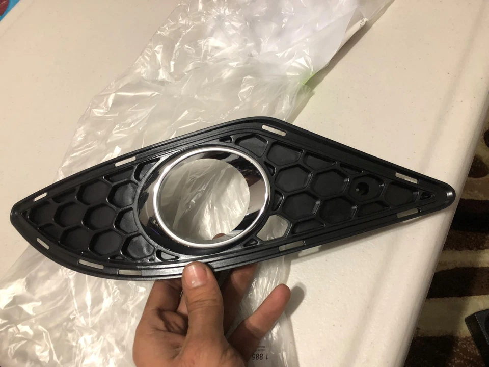 2007-2009 Mercedes-Benz W221 S550 S600 S400 S350 бампер сетчатая решетка противотуманные фары RH - Изображение 1 из 3