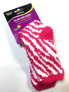 Woman Airplus Aloe Infused Socks Pink ZEBRA STRIPES Fuzzy Warm Winter Socks NEW - Picture 1 of 6
