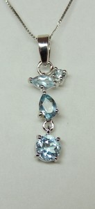 Exklusiver 1,50 Carat Blautopas Anhänger 925 Silber sky blue Topas Collir Kette