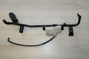 HONDA FES 125 JF12 S-WING HALTER TRITTBRETT /TRÄGER - Bild 1 von 2