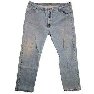 Wrangler Men’s Jeans Sz 46x30 Blue 1096FXVDB Regular Fit Straight Leg Med Wash - Picture 1 of 6