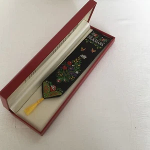 Halon 'Silkmark' Stunning Silk Bookmark & Display Box - Floral Display - Picture 1 of 17