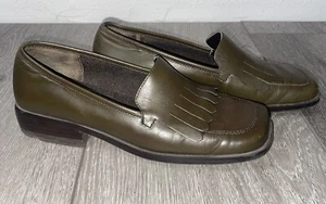 Women's Anne Klein 2 Tassled Leather Loafer Olive/Brown Size 6M EUC - Picture 1 of 8