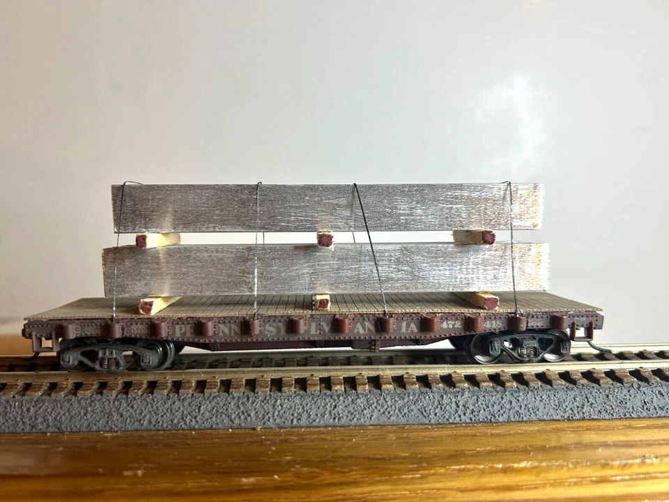 Varney #????  Pennsylvania 40' Flat Car #472418 w/Aluminum Girders Load  1:87 - Image 1 of 1