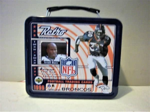 Fiambrera Terrell Davis 1999 fútbol americano deportes NFL clásica fiambrera de hojalata - Imagen 1 de 1