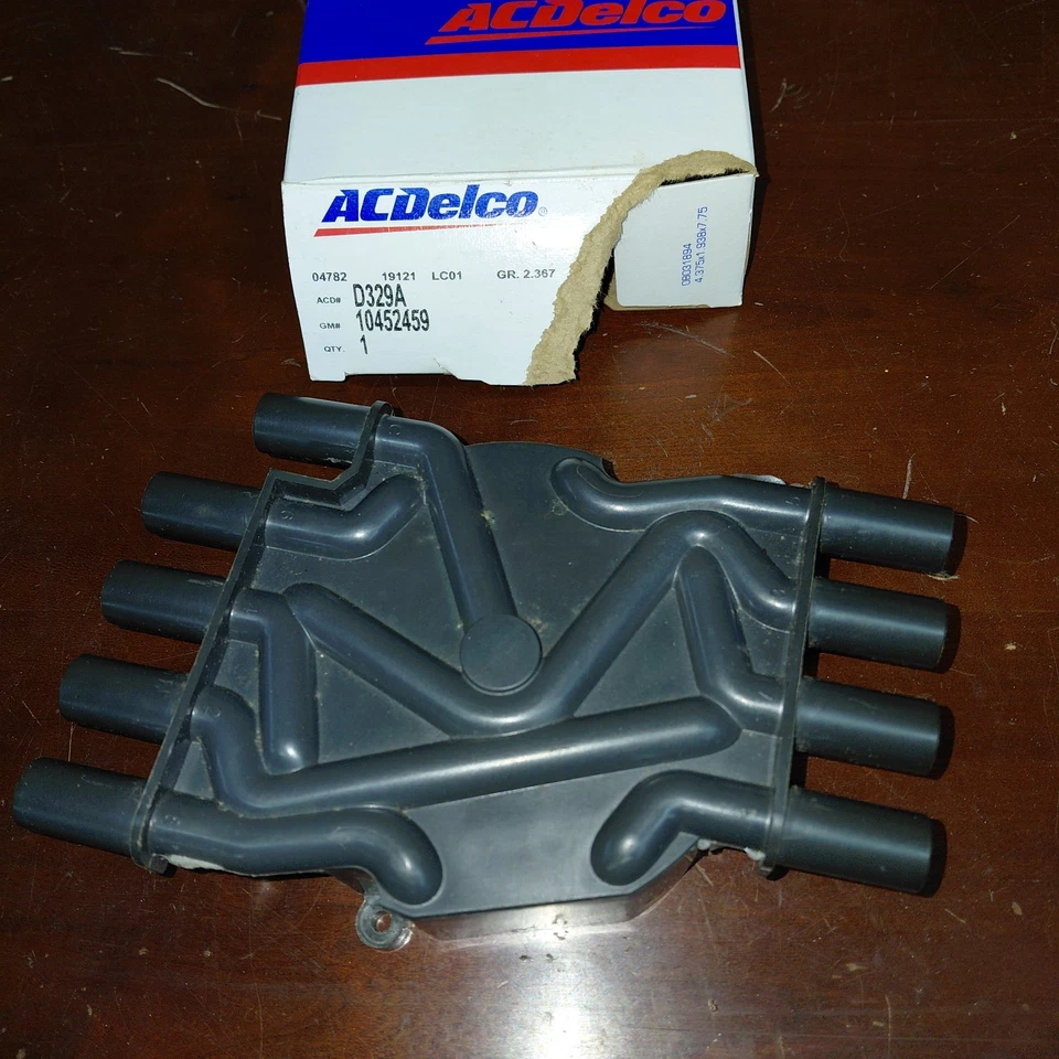 D329A AC Delco Distributor Cap for Chevy - Image 1 of 1