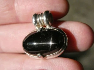 Colgante cabujón de diopsido estrella negra de plata de ley 8,9 g 925,75 pulgadas de largo - Imagen 1 de 24