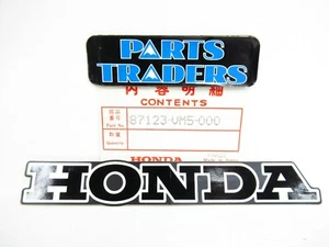 Cubierta del tanque de combustible genuina Honda calcomanía Honda TRX200 TRX250 87123-VM5-000 NUEVO DE STOCK - Imagen 1 de 1