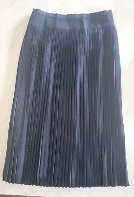 Falda midi plisada azul marino J.Crew talla 6 - forrada Foto 1 de 4