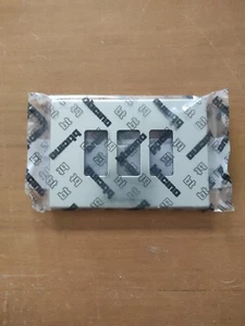 BTICINO 503/13X  PLACCA 3 MODULI 3M  OXIDAL MAGIC NUOVA PER TELAIO VECCHIO - Foto 1 di 2