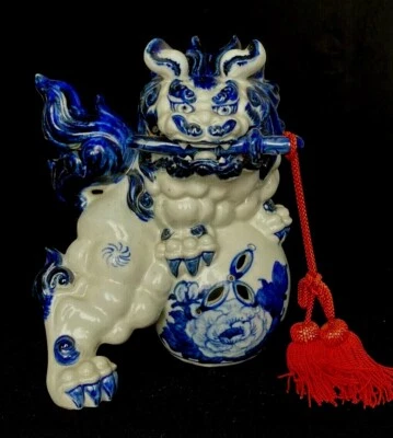 ¿Antiguo vintage/antiguo? Foo Dog chino/japonés azul sobre blanco Foto 1 de 4