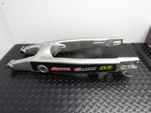 04 05 KAWASAKI KX 250F 04-06 RMZ 250 OEM REAR SWINGARM GOOD! - Picture 1 of 19