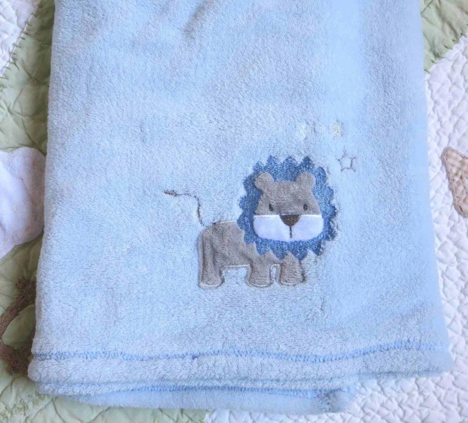 Baby Gear Plush Fleece Blue w Appliqued Gray Lion & Stars Baby Boy Blanket EUC - Image 1 of 2