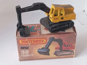 Matchbox Lesney Superfast # 32 excavator caterpillar Decals original with box - Picture 1 of 3