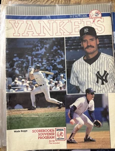 VTG Misc Beckett Baseball Magazines Lot of 10, 1990 - 1993 + 1 Yankee Scorebook - Imagen 1 de 11