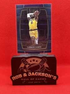 2021-22 Panini Select LeBron James Concourse Blue #100 Los Angeles Lakers - Picture 1 of 2