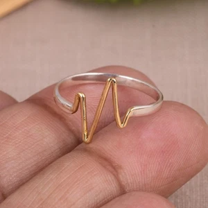925 Silver & Gold Plated Heartbeat Wave Ring For Nurse and Doctor Friend Gifts - Picture 1 of 13