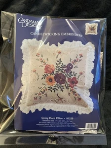 Vintage Candamar Kerzendocht Stickerei Frühling Blumen Kissen Top Kit #80320 - Bild 1 von 7