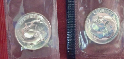 1985 PHILADELPHIA & DENVER ROOSEVELT DIMES IN MINT SET PLASTIC Cover