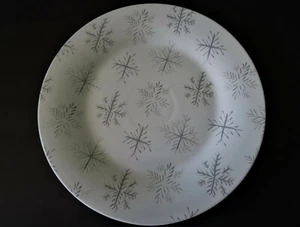 Lenox Alpine 14" Round Serving Platter - Silver Snowflakes - Picture 1 of 5