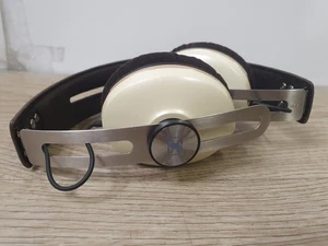 Sennheiser Momentum M2 OEi Foldable On Ear wired Headphones Ivory 506395 - Picture 1 of 19