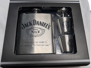 Jack Daniels Barware Swing Cartouche, 6 oz./1 oz, Silver 8473 Gift Set - Picture 1 of 2