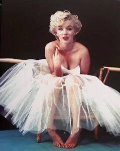 Sexy MARILYN MONROE 11x14 MOUNTED Photo Print Poster White Dress Bare Feet - Picture 1 of 1