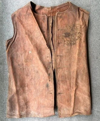 LEATHER JERKINS GILET CUIR ANGLAIS BRITANNIQUE NORMANDIE ANGLAISE WWII WW2 1944 - Photo 1/4