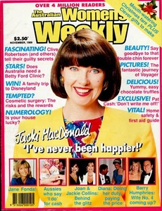 Aust. Women's Weekly - Nov. 1989 - Jacki MacDonald, Barry Humphries + Bob Dylan - Picture 1 of 4
